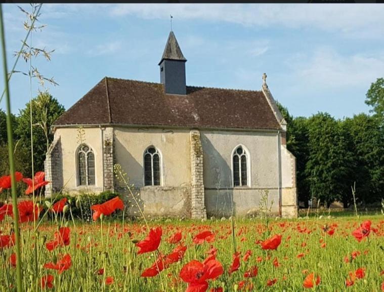 Le Refuge De Valprofonde Villa Villeneuve-sur-Yonne Eksteriør bilde